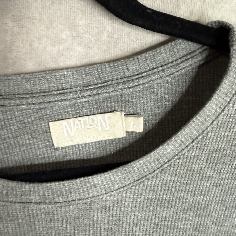 Nation LTD Waffle Knit Thermal Hi-Low Top In Gray Women's Size S - Picture 3 of 6